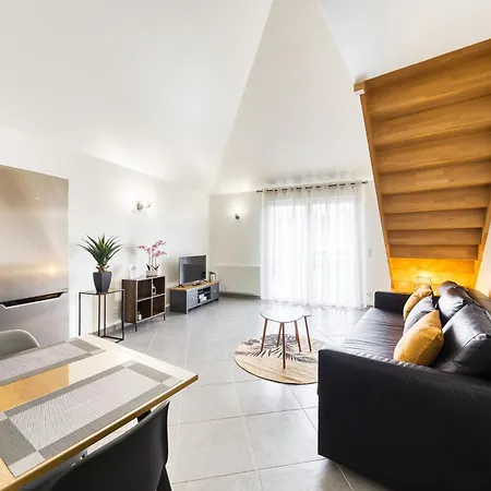 Apartment Magnifique Duplex - Cdg
