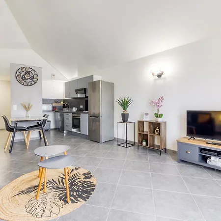 Apartment Magnifique Duplex - Cdg